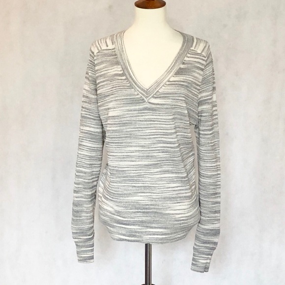 Anthropologie Sweaters - Anthropologie Moth V-Neck Marled Knit Sweater